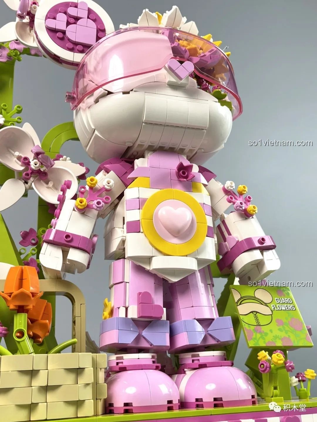 Cận cảnh đôi chân Gấu Vũ Trụ MOYU BLOCK MY89101