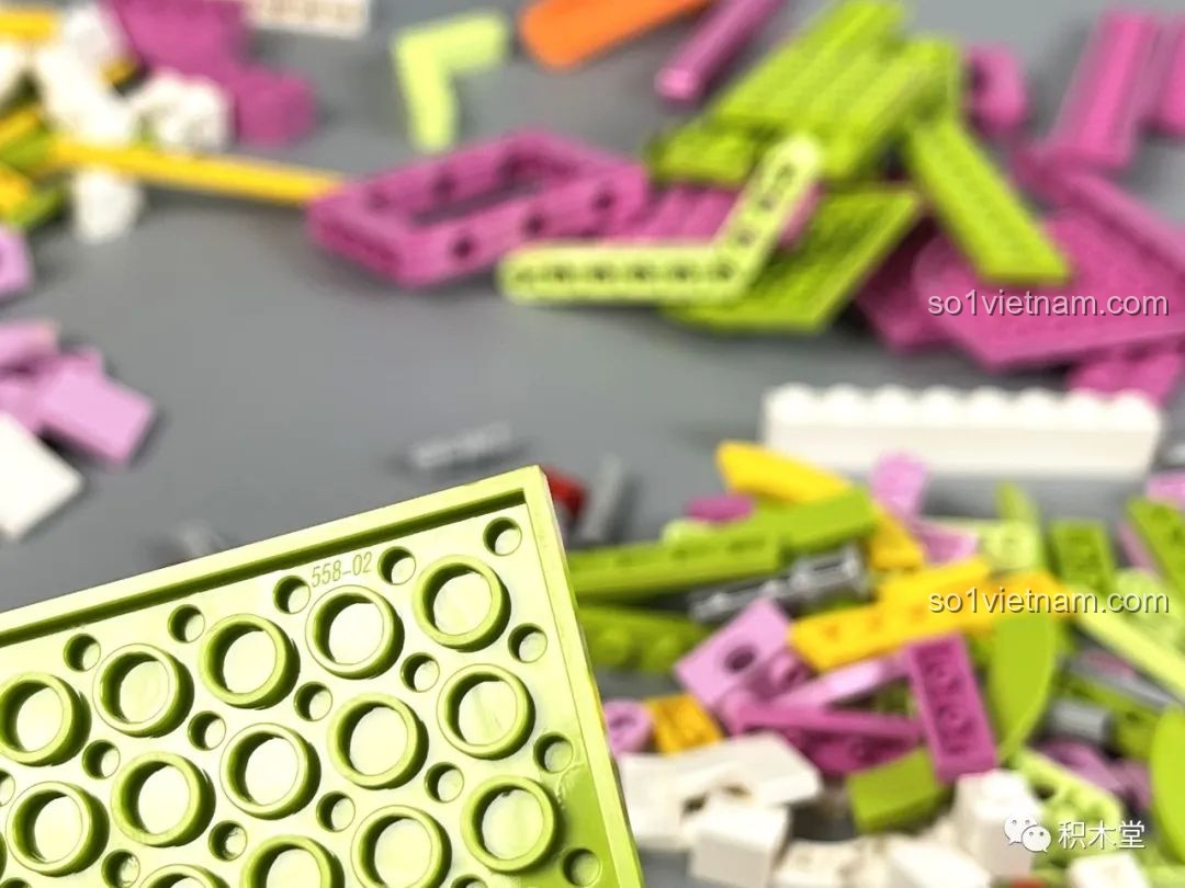 Các chi tiết đặc biệt như kính và trái tim của MOYU BLOCK MY89101