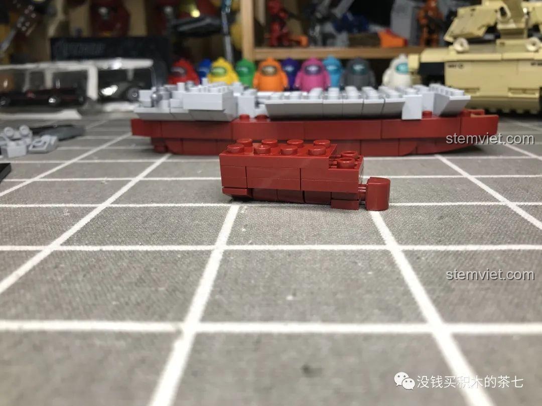 Phần mũi tàu sân bay Liêu Ninh đã hoàn thiện, sẵn sàng để gắn vào thân chính của mô hình Jia Zhi 1562.