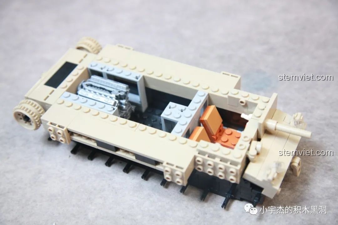 Ngăn thứ ba của hộp QUANGUAN 100238