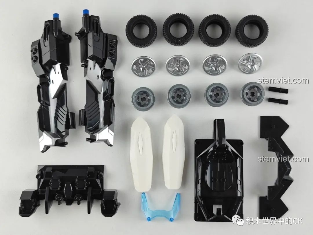 Toàn bộ mảnh ghép rời của bộ đồ chơi lắp ráp Enlighten 74034 S-Phá Hiểu Giả, màu sắc trắng, cam, xanh dương.