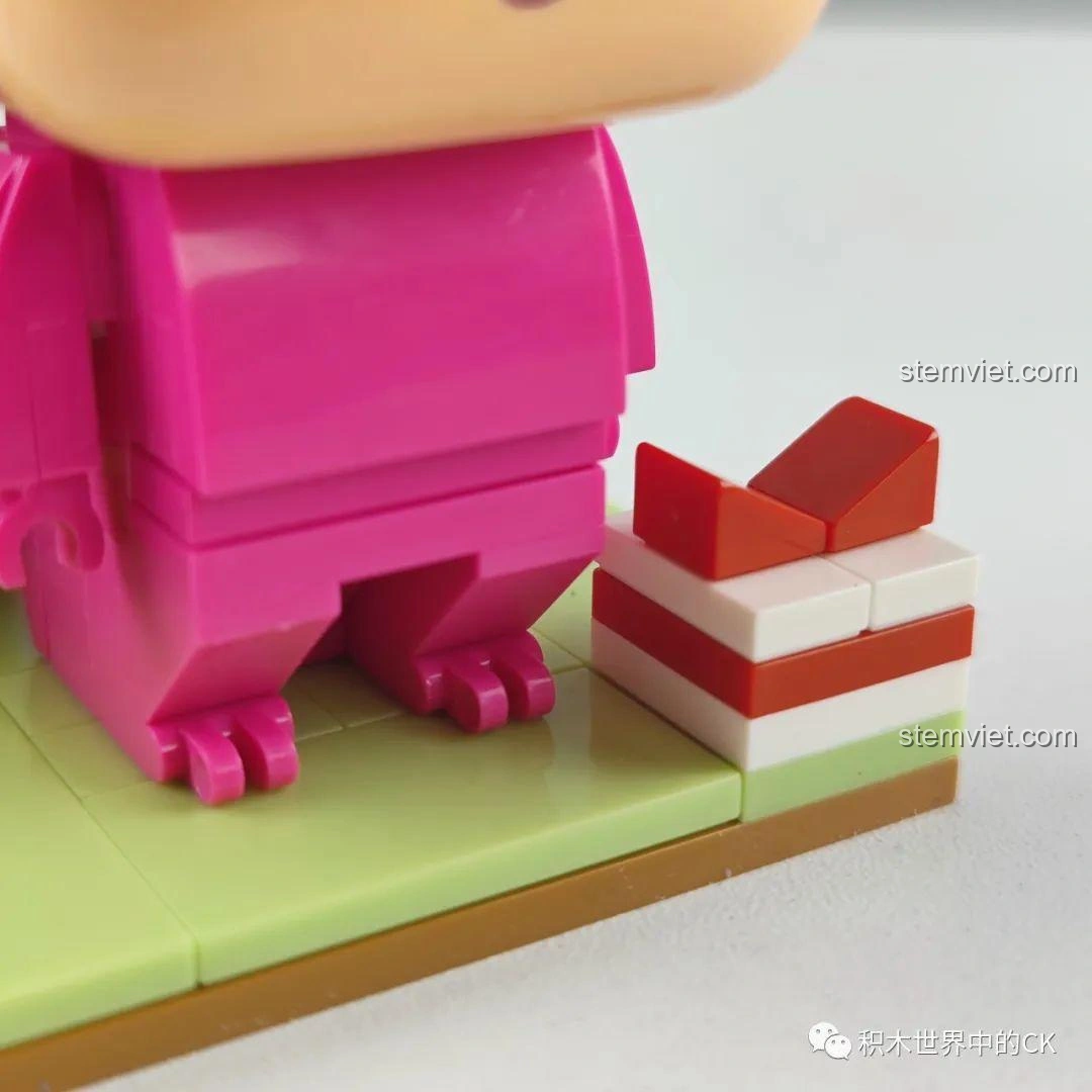 Đồ chơi xếp hình Keeppley K20608 Shin-chan Khủng Long với chiếc bánh kem, nhận xét Keeppley K20701 Edogawa Conan.