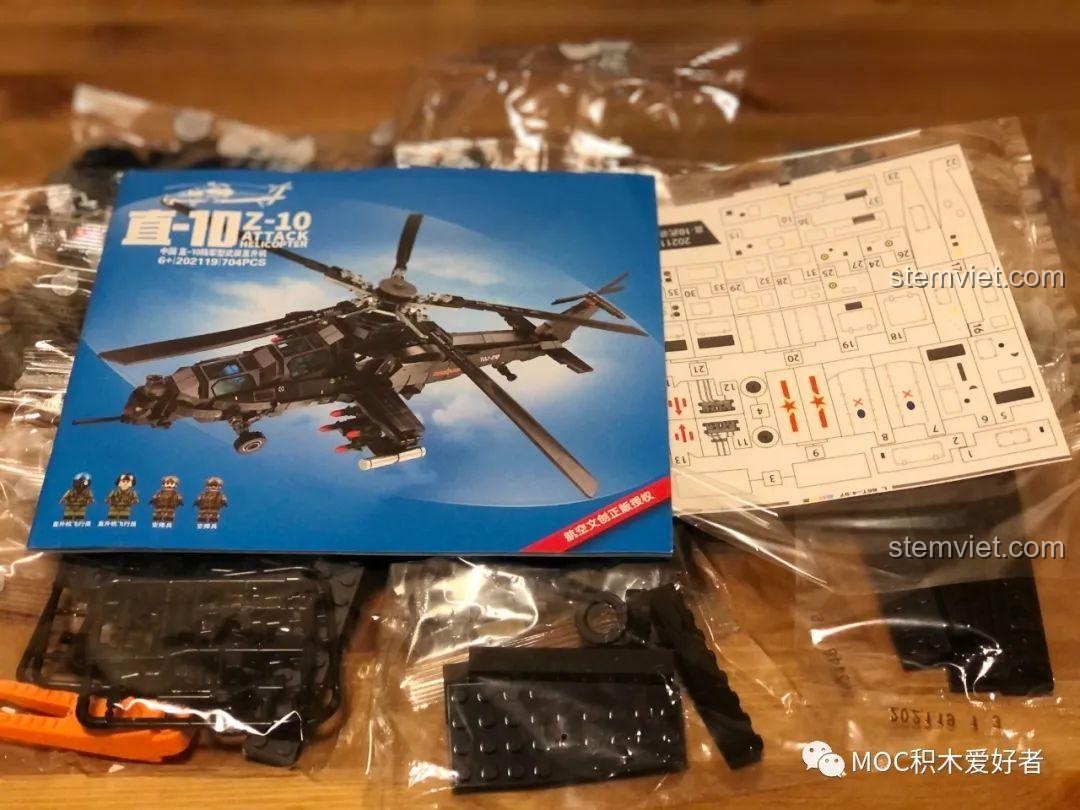 Các túi mảnh ghép, sách hướng dẫn và decal trong bộ đồ chơi lắp ráp Sembo 202119 Trực thăng tấn công Z-10.
