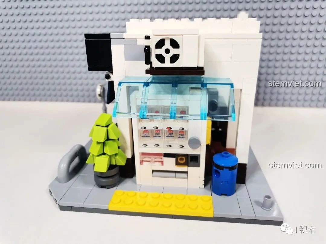 Cấu trúc gác lửng và nội thất tầng hai của mô hình CaDA C66006