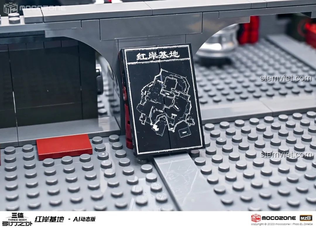 Tổng quan nội thất tầng một của mô hình Hồng Ngạn Cơ Địa (Red Coast Base) Tam Thể.