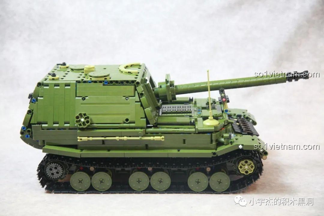 Núm xoay nhỏ ở bên hông mô hình Taigao Le T4012 Xe Tăng Diệt Ferdinand để điều chỉnh góc nâng hạ của pháo, tăng tính tương tác.