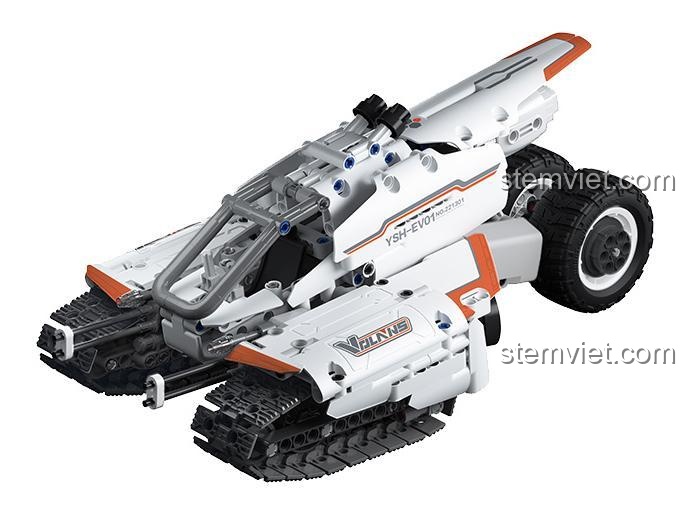 Ảnh chụp Xe địa hình không gian 01IQI ở góc 3/4, thể hiện sự kết hợp hài hòa giữa thiết kế khí động học và khả năng vận hành đa địa hình.