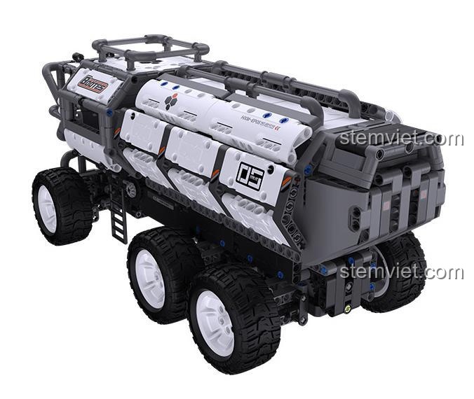 Hình ảnh 3/4 của đồ chơi lắp ghép Xe tải điều khiển qua điện thoại XJXL05IQI, khoe trọn thiết kế viễn tưởng và hầm hố.