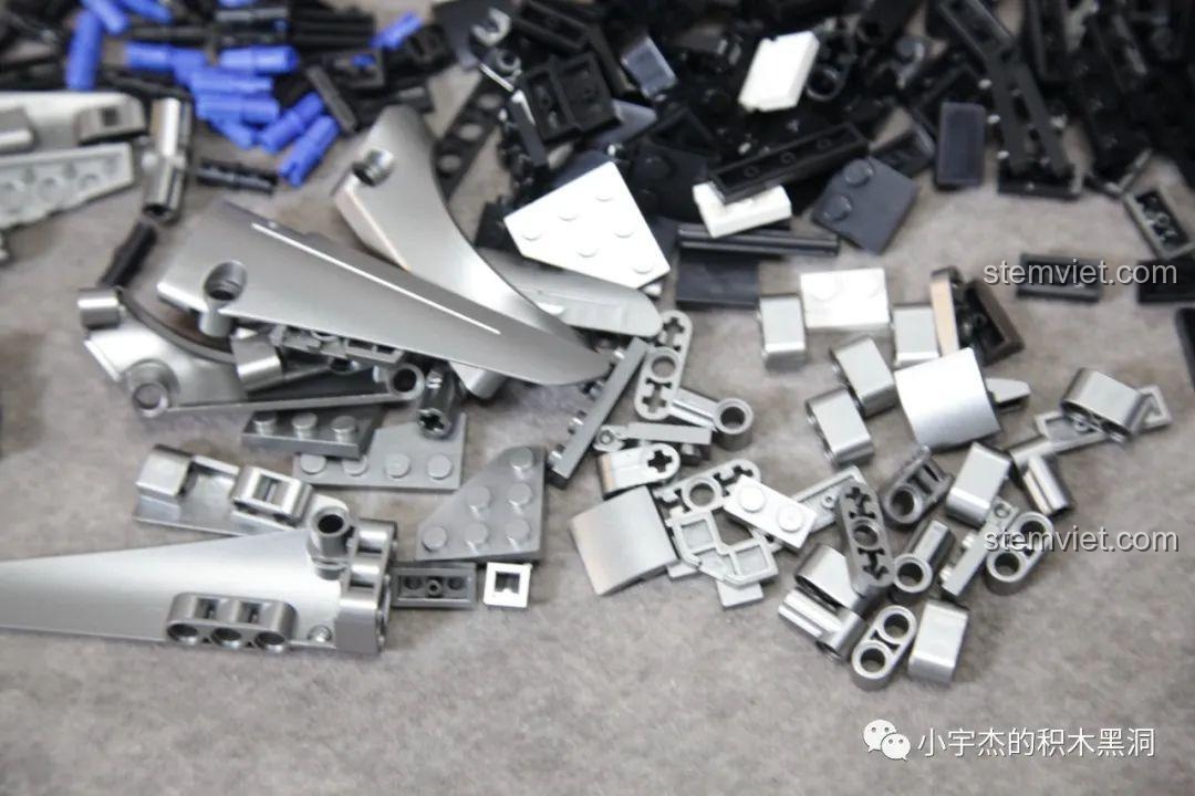 Cận cảnh sticker dạng chuyển nhiệt trên siêu xe PanlosBrick 673001 Pagani V12.