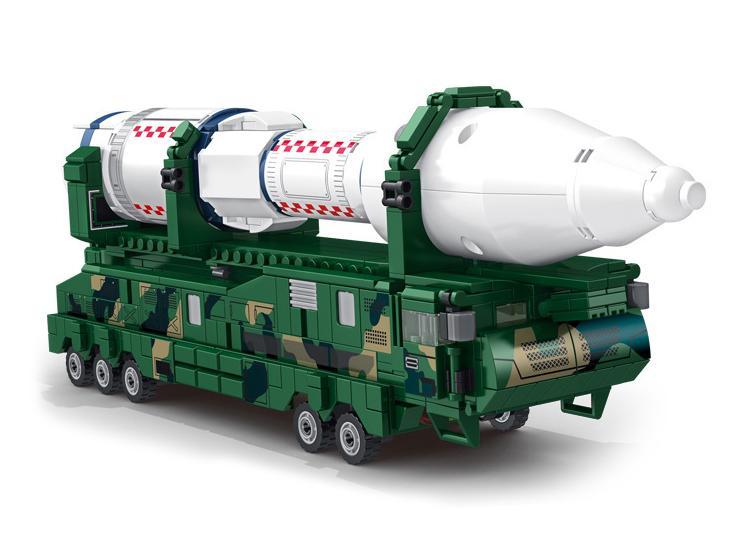 Hộp sản phẩm bộ xếp hình Panlos 691010, mô hình Tên lửa Trường Chinh 6 với 702 chi tiết, món quà giá tốt cho bé.