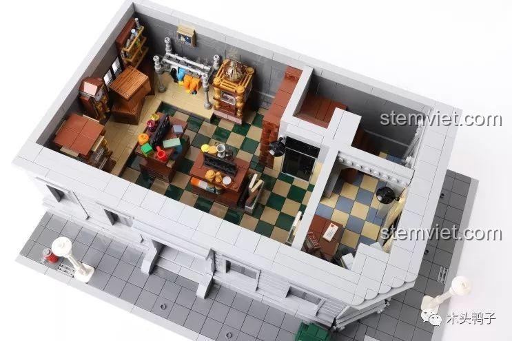 Bộ lắp ghép Tòa nhà Sanctum Sanctorum Panlos Brick 613001, góc nhìn từ trên xuống tầng 1 đang xây dựng, thể hiện chi tiết sàn và nội thất, phù hợp cho bé trai 14 tuổi.