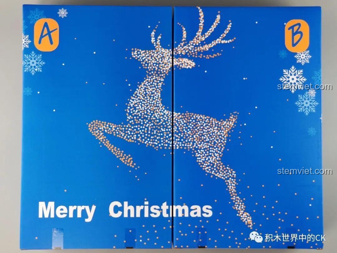 Hộp bên trong bộ lắp ráp Panlos Brick 613005 Ga Tàu Hỏa Giáng Sinh với hình tuần lộc và chữ Merry Christmas.