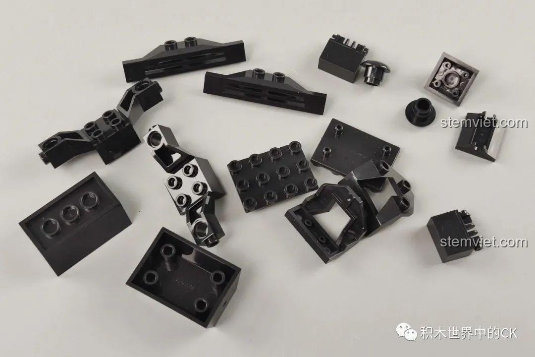 Các mảnh ghép đặc biệt dùng cho phần khung gầm tàu hỏa của Panlos Brick 613005 Ga Tàu Hỏa Giáng Sinh.