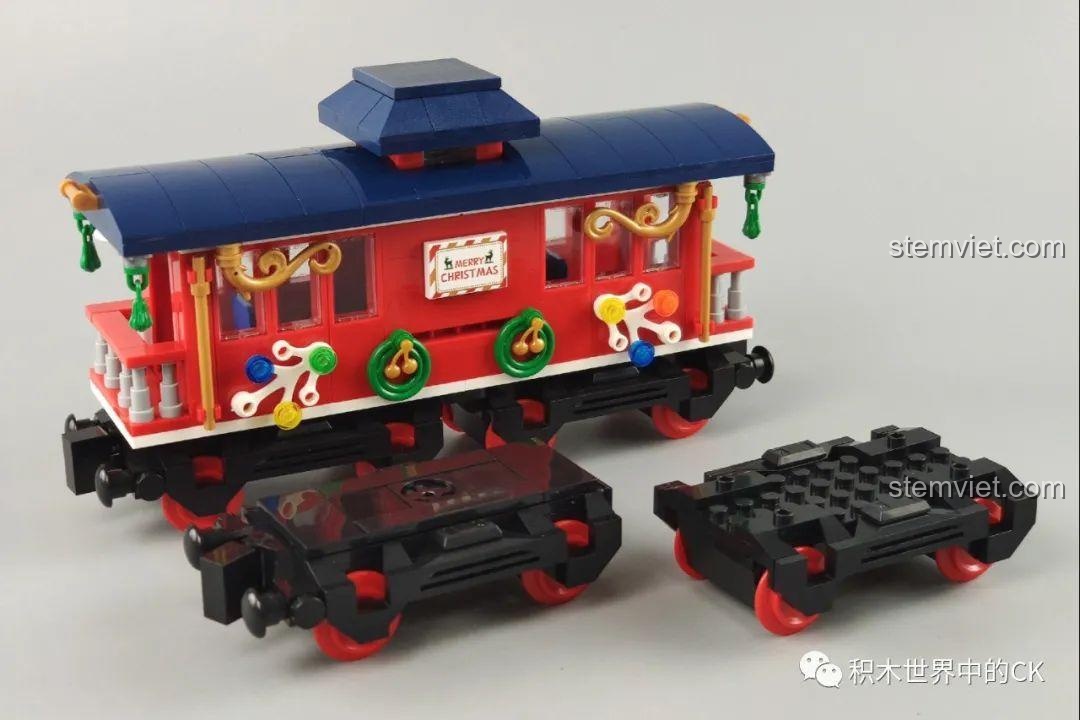 Toa tàu của Panlos Brick 613005 Ga Tàu Hỏa Giáng Sinh với phần khung gầm đang được lắp ráp.
