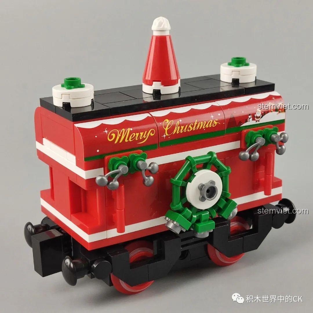 Nhìn từ trên xuống toa than của tàu hỏa Panlos Brick 613005 Ga Tàu Hỏa Giáng Sinh.