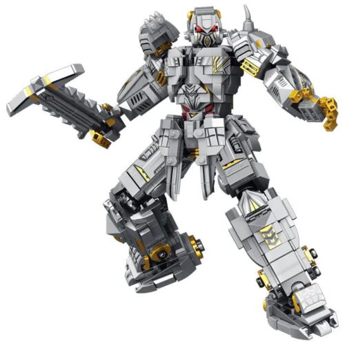 Mô hình Robot Megatron Panlos Brick 621024 trong tư thế chiến đấu oai vệ, đồ chơi lắp ráp giá rẻ cho bé trai 6 tuổi.