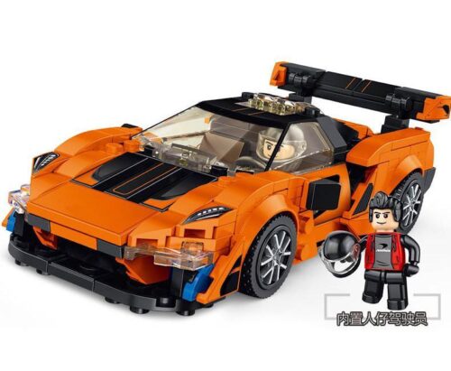 Mô hình Siêu xe McLaren Senna Panlos Brick 666028 màu cam nổi bật với một minifigure tay đua đứng cạnh, đồ chơi lắp ráp cho bé trai 6 tuổi.