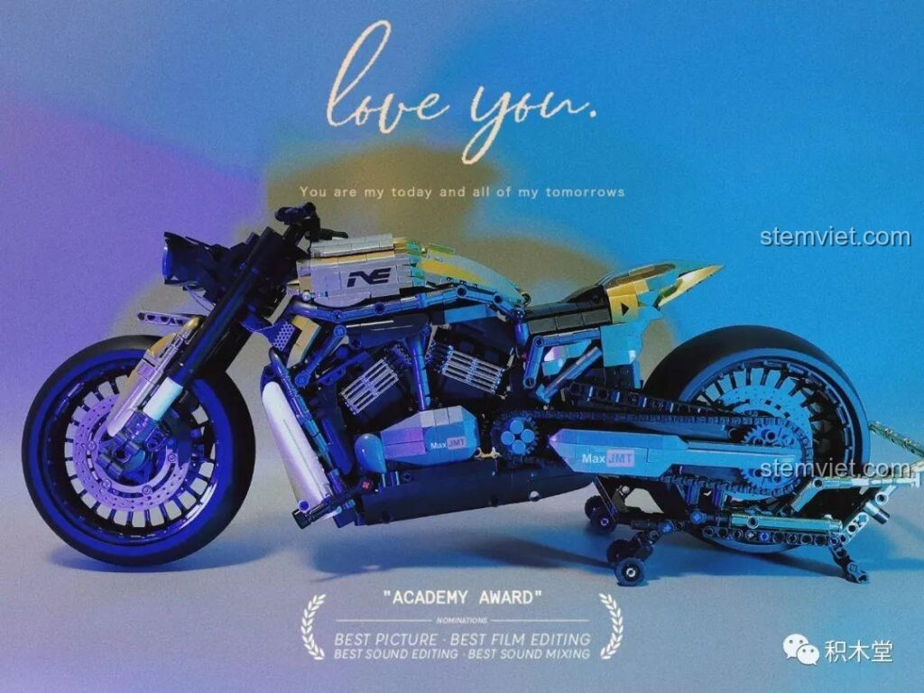 Mô hình Mô tô Phantom Đêm Panlos Brick 672110 hoàn thiện với góc chụp nghệ thuật, làm nổi bật các chi tiết cơ khí phức tạp.