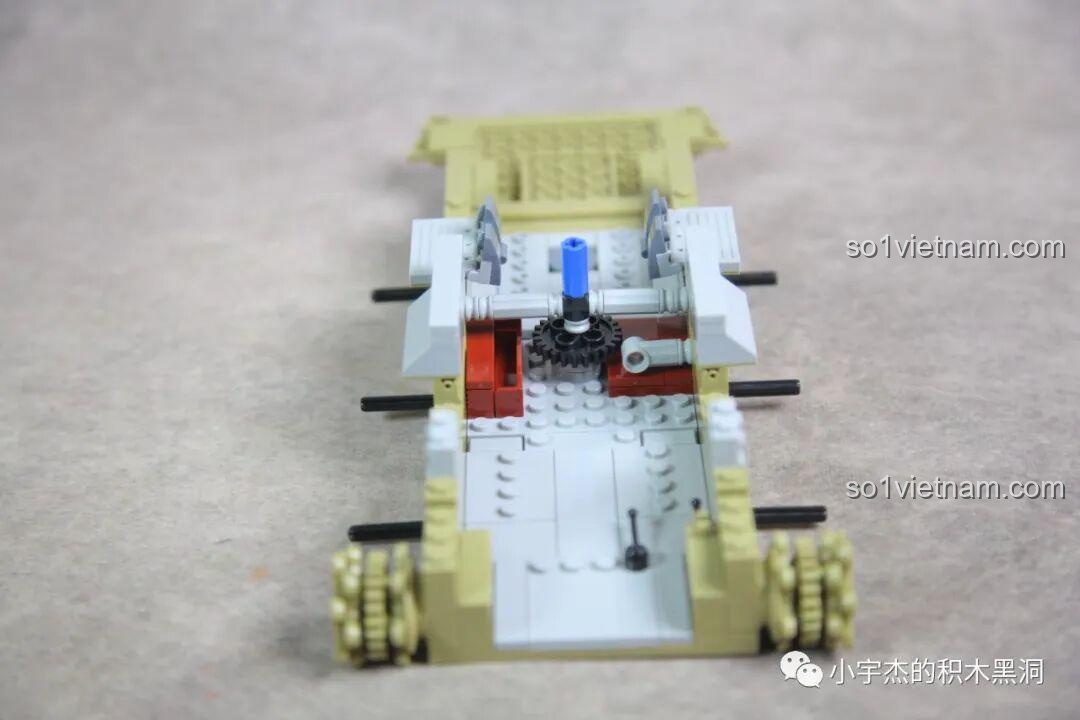 Các mảnh ghép in họa tiết rằn ri của PanlosBrick 632016 Xe Tăng Hạng Nặng Hổ Vương, chi tiết sắc nét