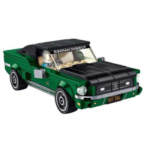 Bộ đồ chơi Ford Mustang Fastback màu xanh lá và đen, có minifigure người lái, tỉ lệ 1:16, 366 mảnh ghép, phù hợp cho bé trai 6 tuổi