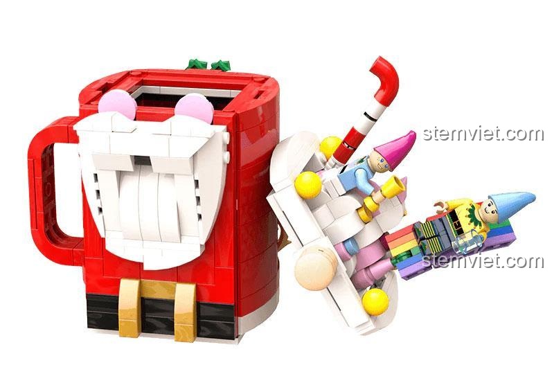 Mô hình cốc đồ uống Giáng Sinh Pantasy 25001 với phần nắp có thể tháo rời, lộ ra các minifigure người lùn và chi tiết trang trí bên trong, tăng tính tương tác và khám phá.