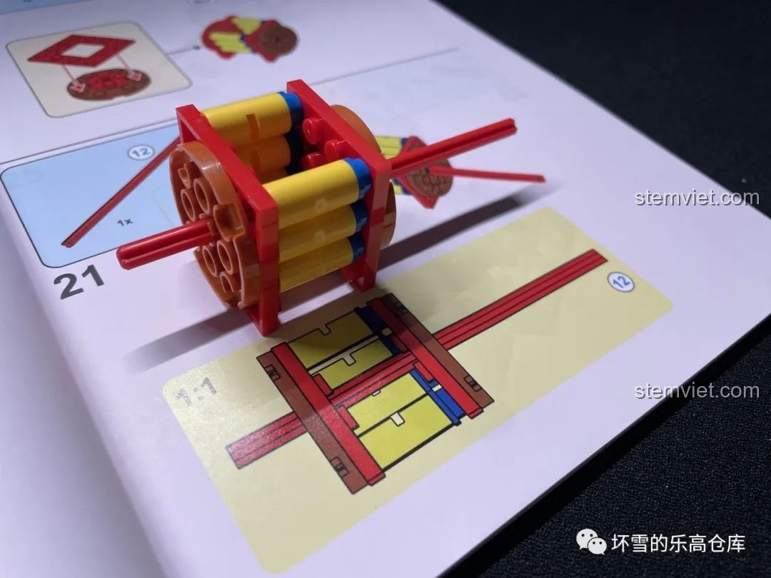 Chi tiết hướng dẫn lắp ráp cơ chế bên trong của Pantasy 61007 Máy Vặn Trứng Xương Rồng Mexico.