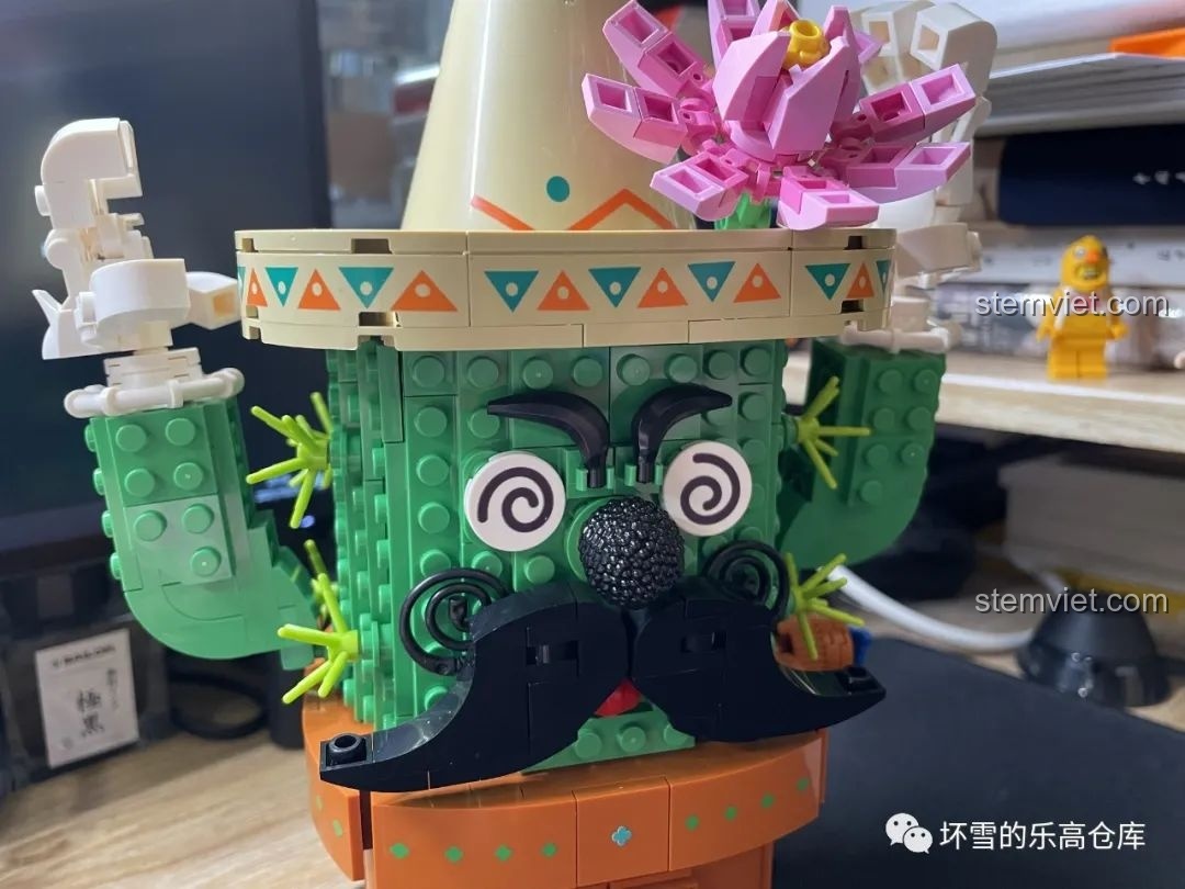 Mô hình Pantasy 61007 Máy Vặn Trứng Xương Rồng Mexico với đôi mắt thay thế, tạo biểu cảm mới lạ.