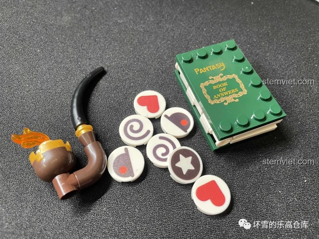 Phụ kiện đi kèm Pantasy 61007 Máy Vặn Trứng Xương Rồng Mexico: tẩu thuốc và cuốn sách 