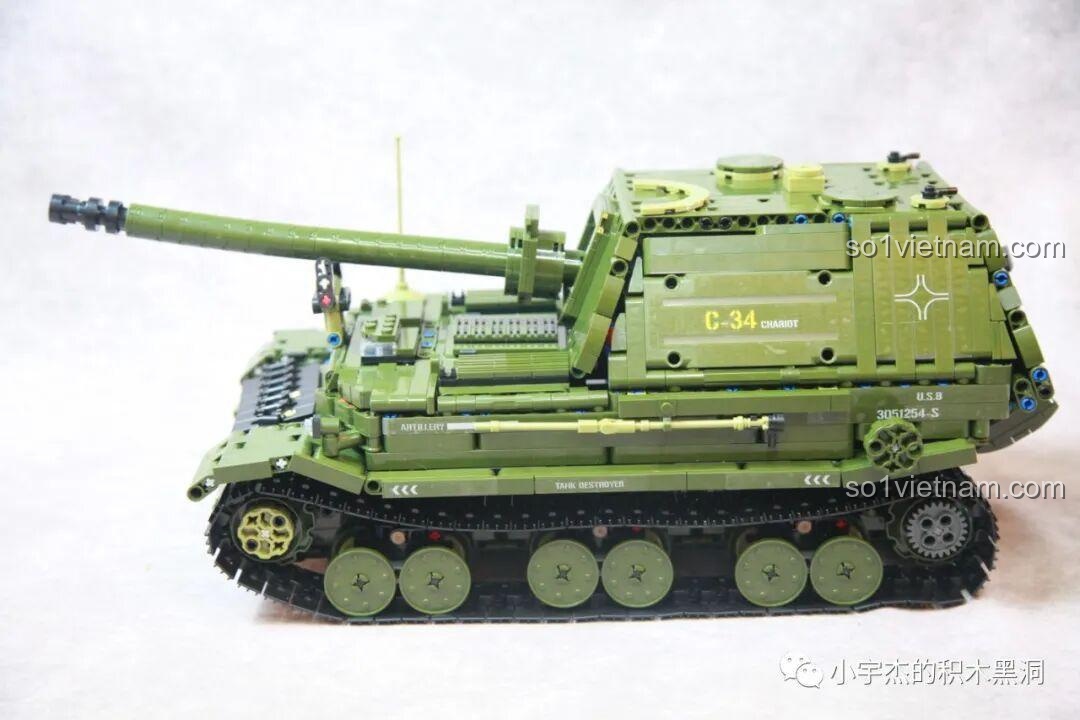 Góc nhìn khác của nòng pháo Taigao Le T4012 Xe Tăng Diệt Ferdinand khi nâng cao, thể hiện tính năng độc đáo của mô hình.