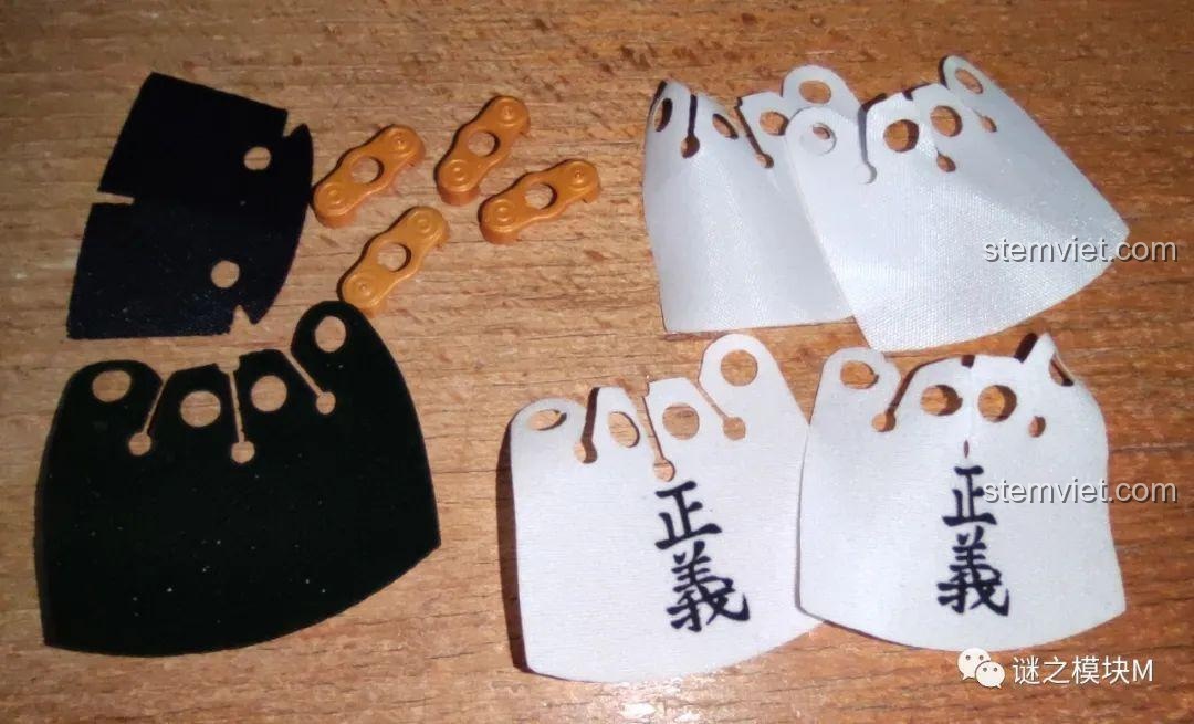 Các phụ kiện áo choàng bằng vải đi kèm trong bộ sưu tập minifigure One Piece của KORUIT.