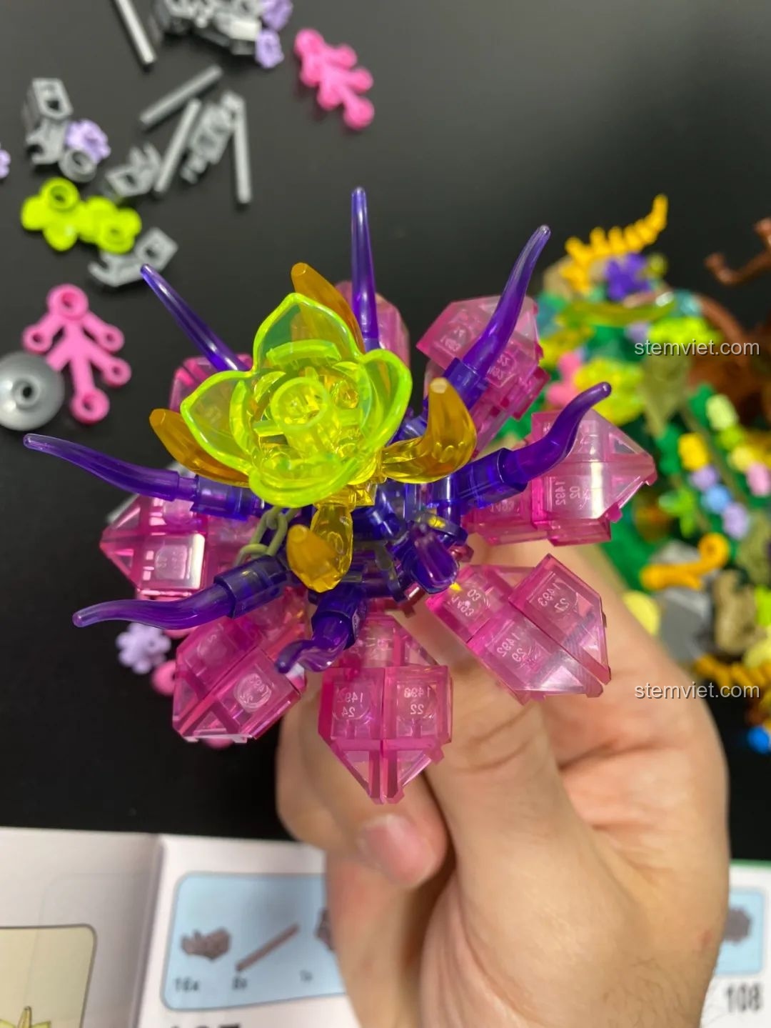 Bông hoa pha lê và lồng sắt đồ chơi lắp ráp Pantasy 15002 Mỹ Nhân Trong Lồng, phụ kiện lồng sắt bộ Pantasy