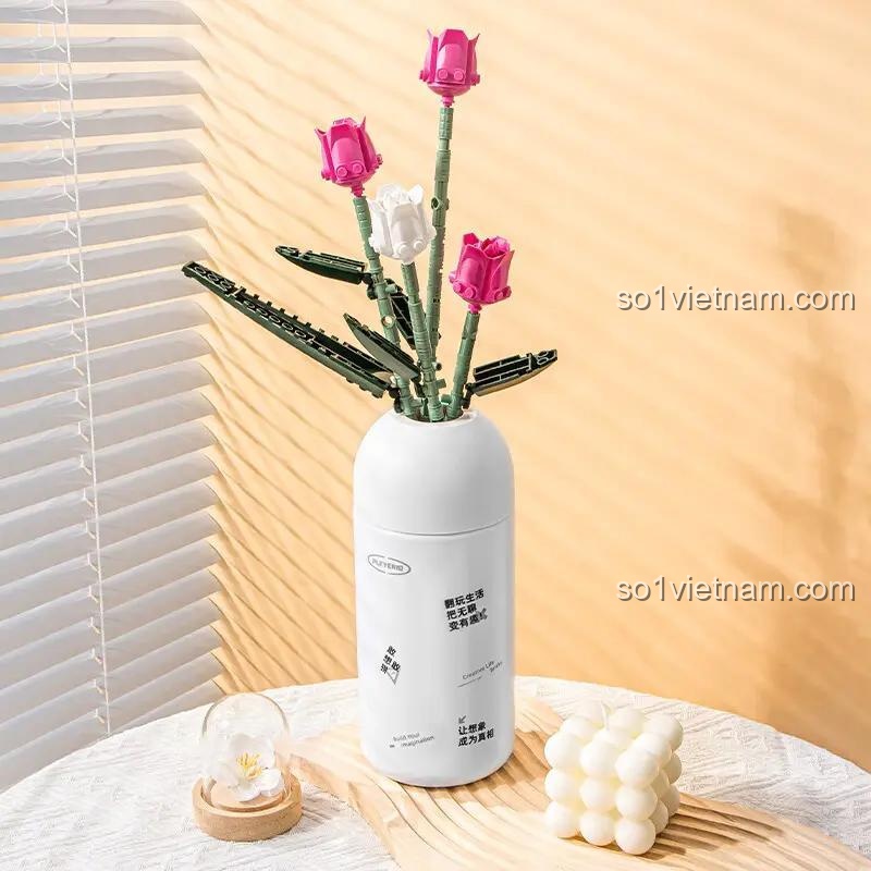 Bình hoa Tulip lắp ghép từ bộ Pleyerid M38-B1101, món quà lãng mạn cho bạn gái.