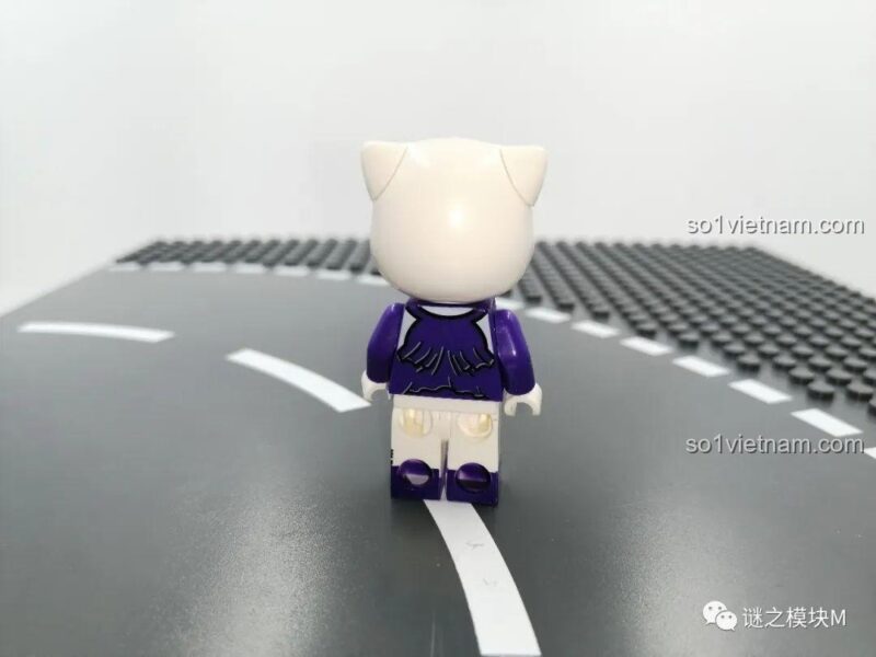 Minifigure Angela với váy hồng