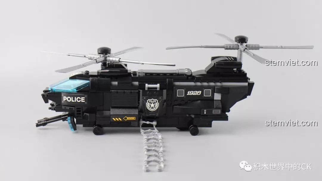 Nhìn từ bên hông, trực thăng Qman 1928 khoe được thân hình dài và hệ thống hai cánh quạt độc đáo.