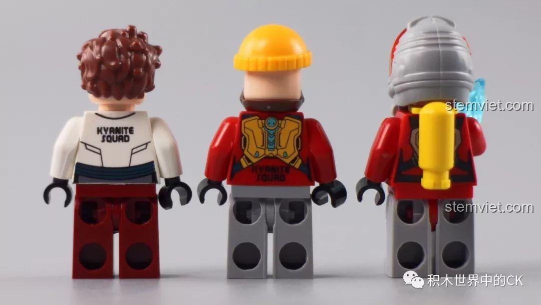 Qman 2415 Xe Cứu Hộ Biển Sâu - Mô hình từ phía trước