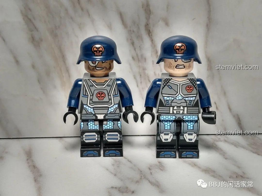 Cận cảnh 2 minifigures phản diện Maxi và Leo trong bộ đồ chơi mô hình QMAN 2701.