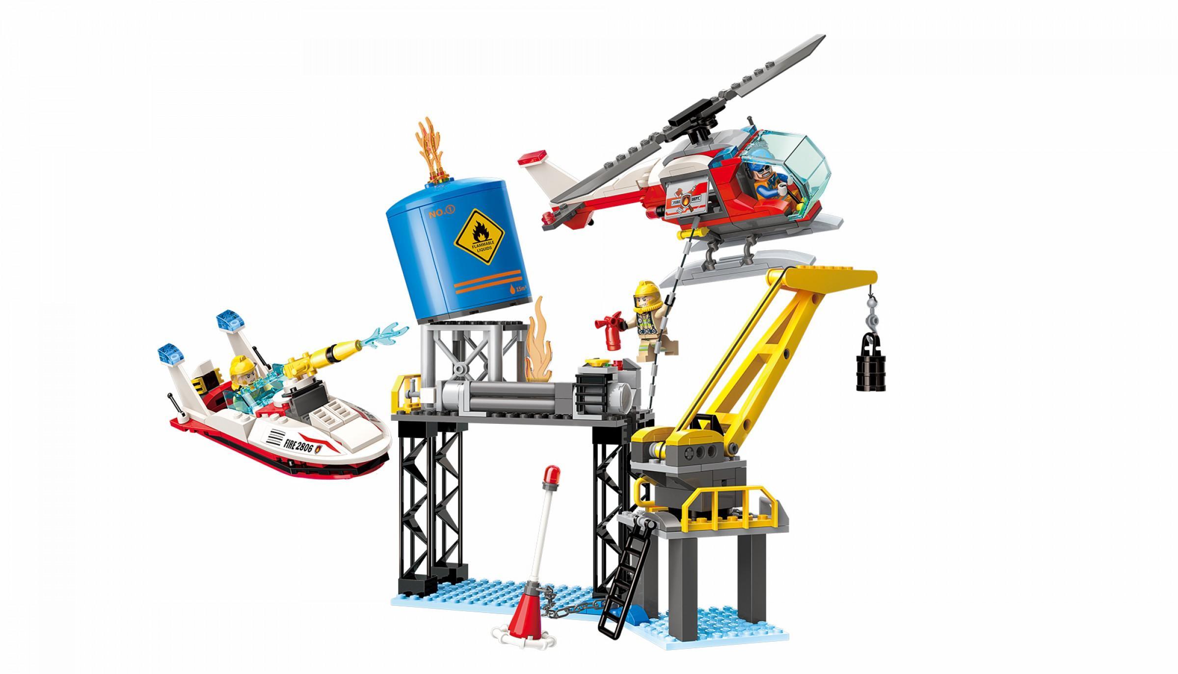 Toàn cảnh bộ đồ chơi lắp ráp QMAN 2806 Giải Cứu Giàn Khoan với trực thăng, tàu cao tốc và giàn khoan đang cháy. Món quà sáng tạo cho con trai 6 tuổi.