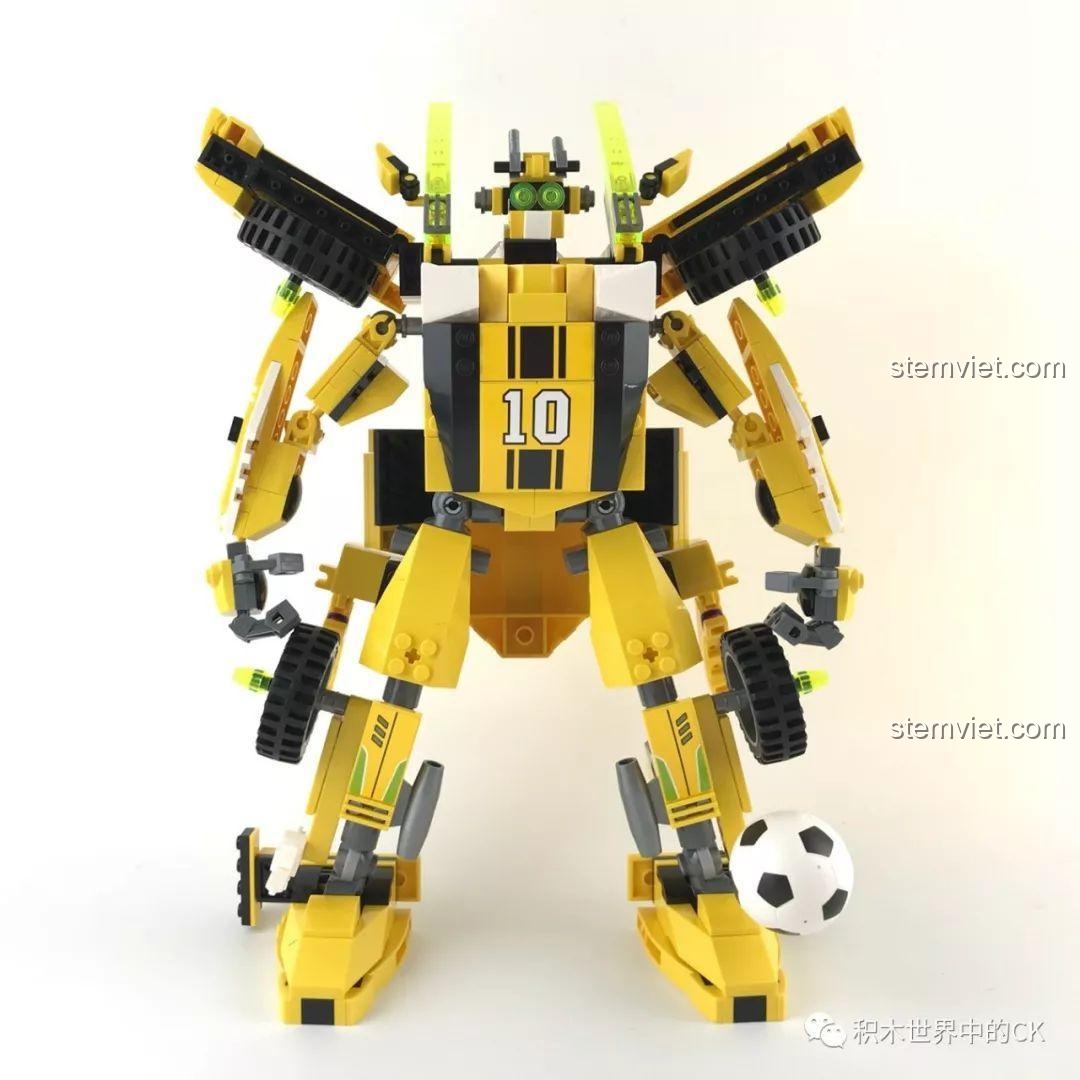 Mô hình robot QMAN 3005 hoàn chỉnh với các khớp cử động linh hoạt, sẵn sàng cho các trận đấu bóng đá robot.