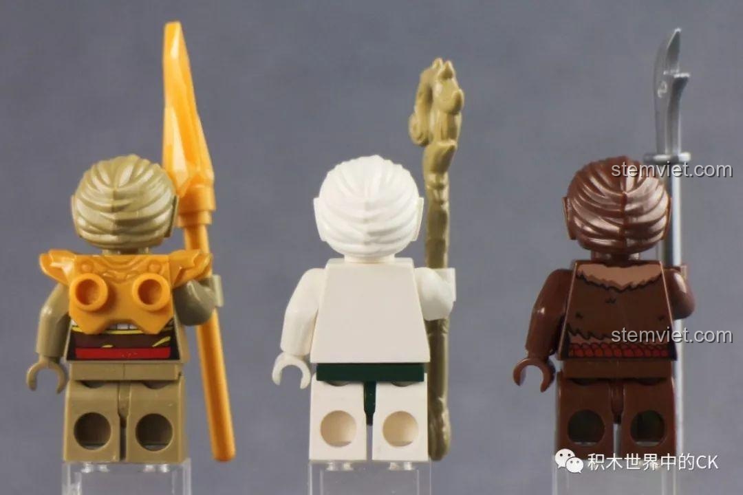 Cận cảnh các minifigure Hỗn Thế Ma Vương, Lưu Nguyên Soái, Ba Tướng Quân, Mã Nguyên Soái từ bộ đồ chơi QMAN 3802 Cướp Hoa Quả Sơn, đồ chơi lắp ráp cho bé trai 6 tuổi.