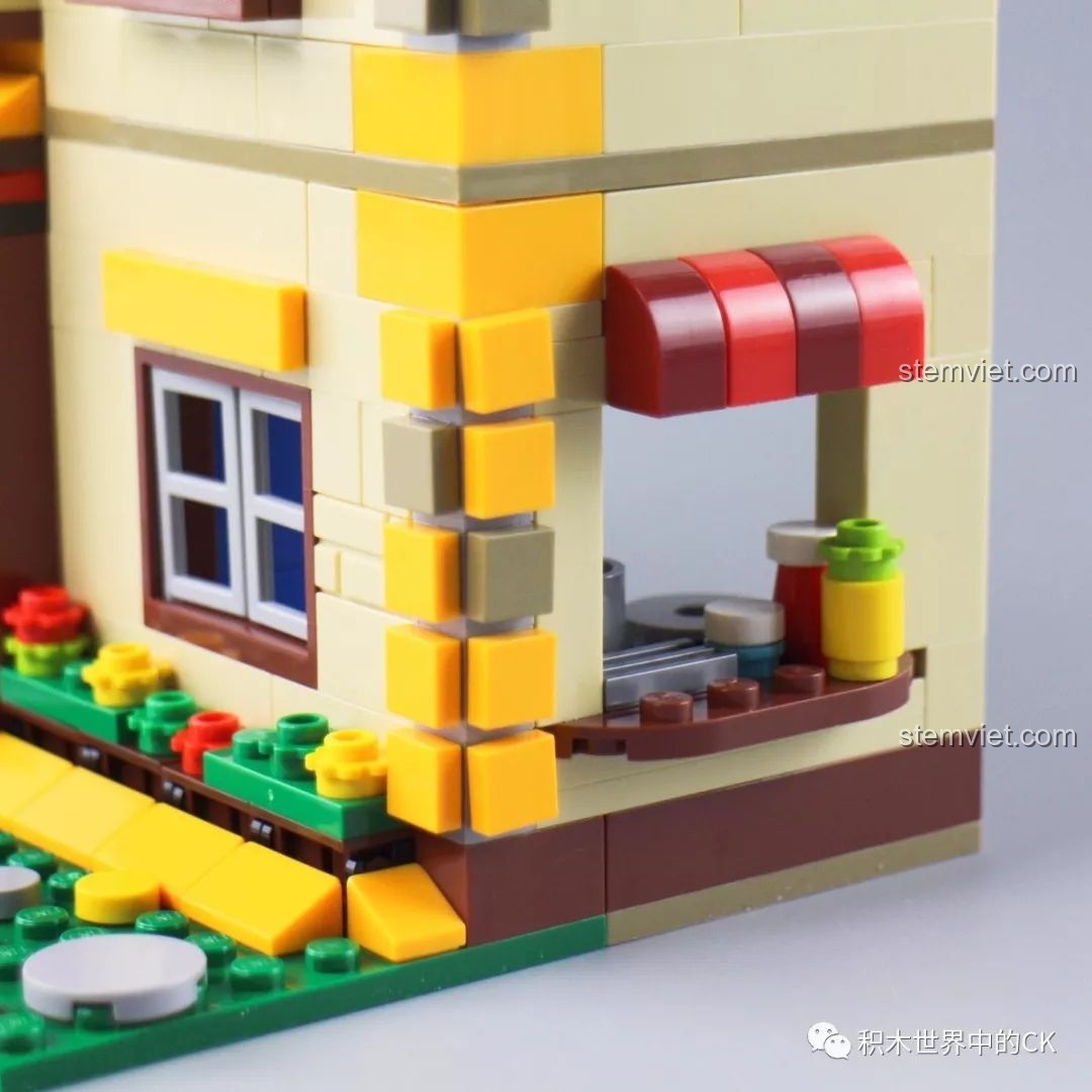 Cận cảnh mái nhà và ống khói của bộ QMAN 3905 Ngôi nhà mơ ước