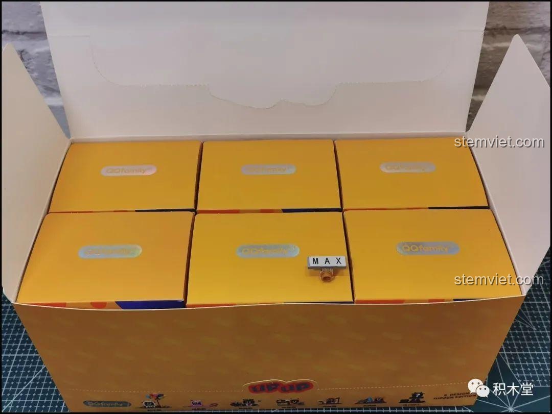 Bên trong hộp lớn là 6 hộp blind box nhỏ của bộ đồ chơi QQfamily.