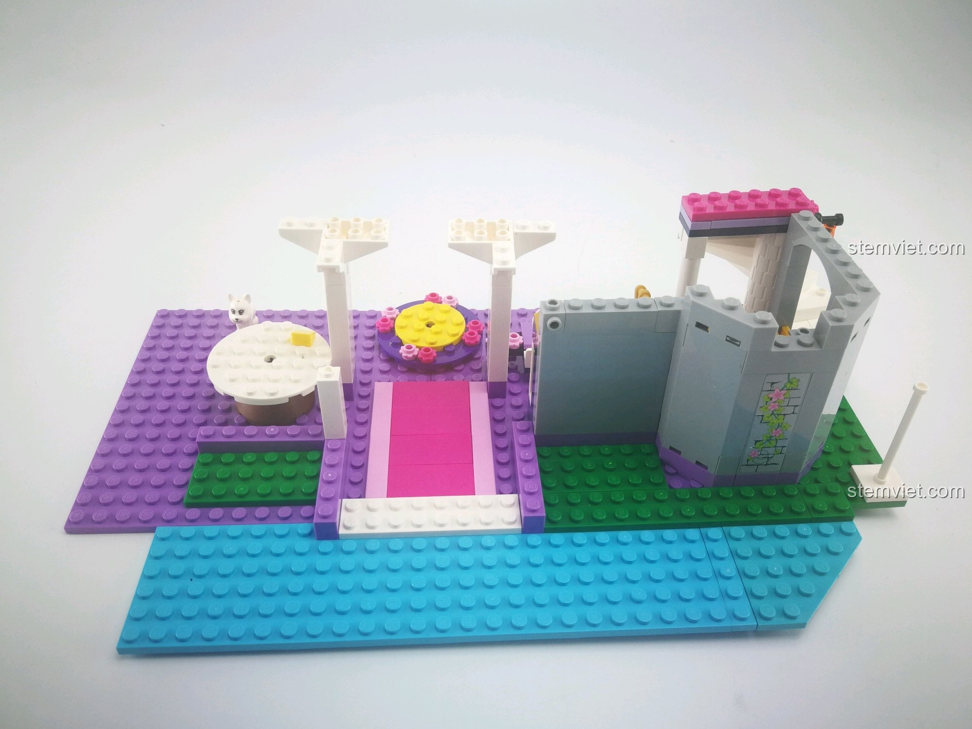 Quá trình lắp ráp gần hoàn thành của bộ Enlighten 2612