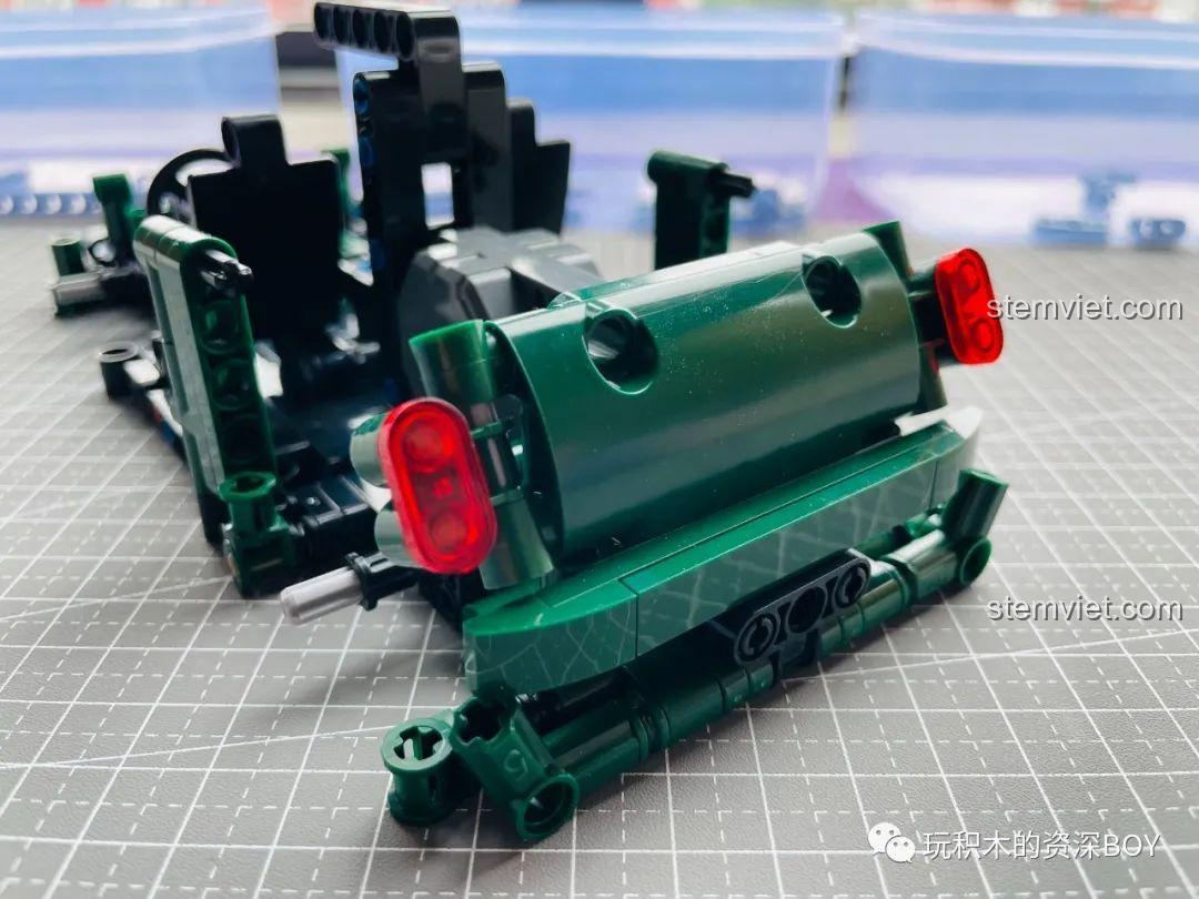 Tổng hợp các bước lắp ráp phần thân xe trong bài cảm nhận SY 8316 Xe Đua Mini Cắm Trại.