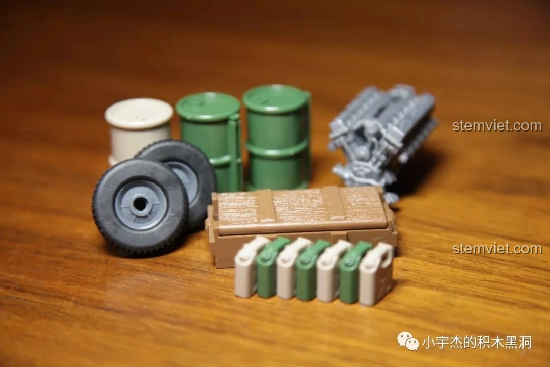 Minifigure lính bắn tỉa Đức trong bộ đồ chơi lắp ghép Xe vận tải quân sự Đức QUANGUAN 100086 RSO/03.