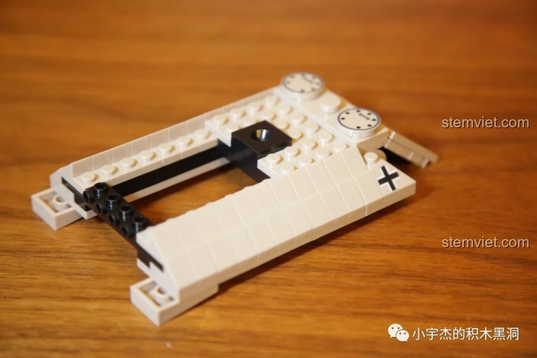 Hình ảnh minh họa tháp pháo VK 1602 Leopard được lắp trên xe bọc thép Sd.Kfz. 234 Puma.