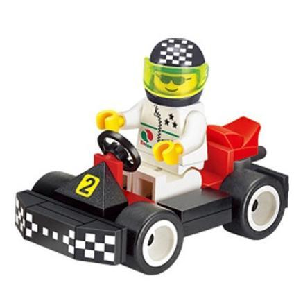Mô hình Mini Speed Racer với người lái đội mũ bảo hiểm và xe đua màu đỏ đen, có số 2 trên xe. Bộ đồ chơi lắp ghép cho bé trai 6 tuổi, tương thích LEGO®.