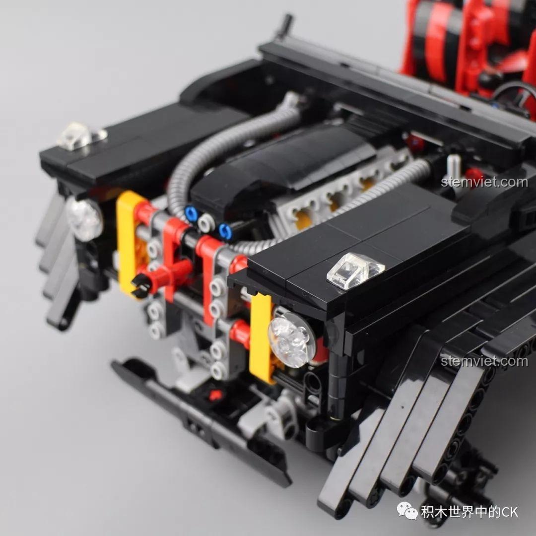 Cận cảnh phần đầu xe và lưới tản nhiệt của Siêu xe bán tải Mercedes G63 6 bánh J901.