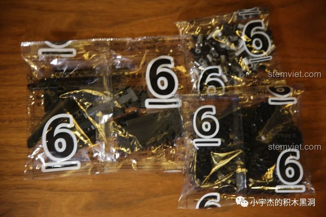 Mô hình đồ chơi lắp ráp Rael LE-J901 Mercedes G63 AMG 6x6 đã hoàn thành, nhìn từ phía trước.