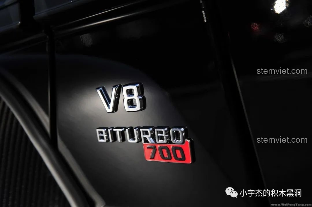 Mô hình đồ chơi lắp ráp Rael LE-J901 Mercedes G63 AMG 6x6 đã hoàn thành, nhìn từ bên hông.