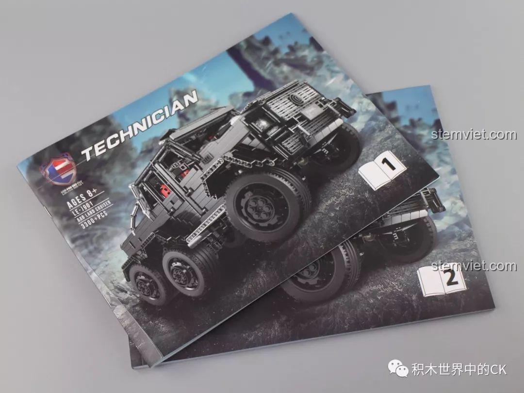 Hai cuốn sách hướng dẫn lắp ráp chi tiết của bộ Rael LEJ901 Quái vật địa hình G63 AMG 6x6, bìa in màu sắc nét và chuyên nghiệp.